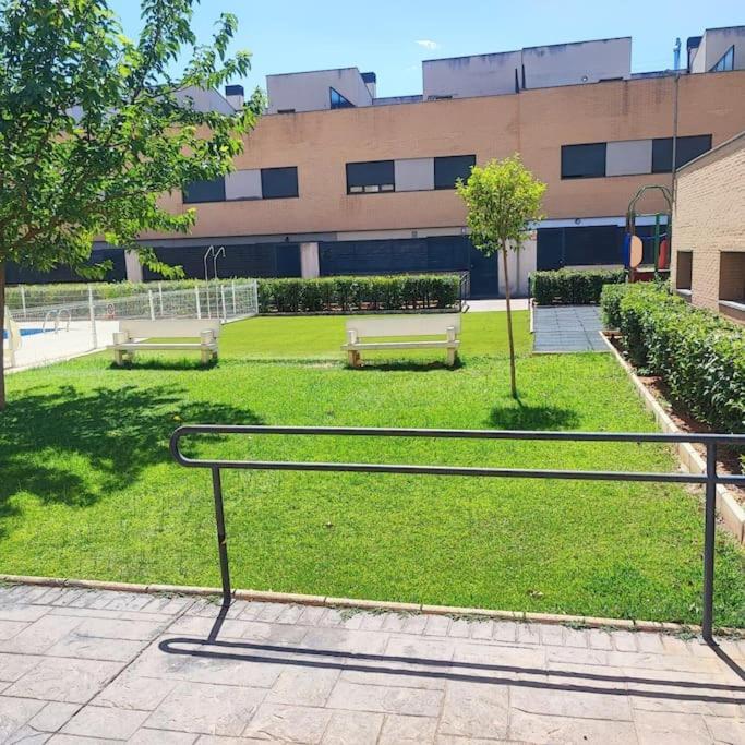 Apartamentos Motilla Del Azuer دايميل المظهر الخارجي الصورة
